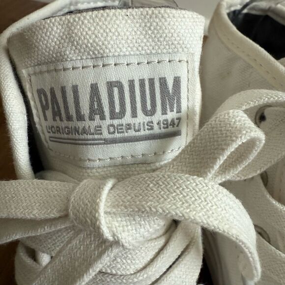 Palladium Pampa Hi Star White Chunky Lug Sole High Top Sneaker 7 - Picture 4 of 9